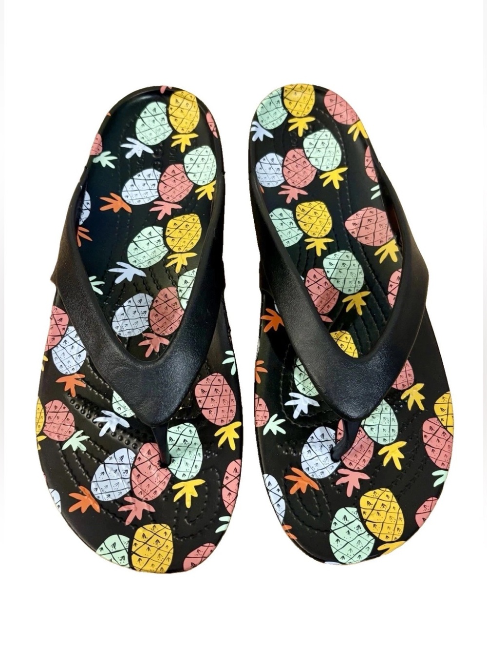 NWT CROCS Flip-Flop Thong Sandals BLK/MULTI Pineapple Iconic KADEE No-Slip SZ 10